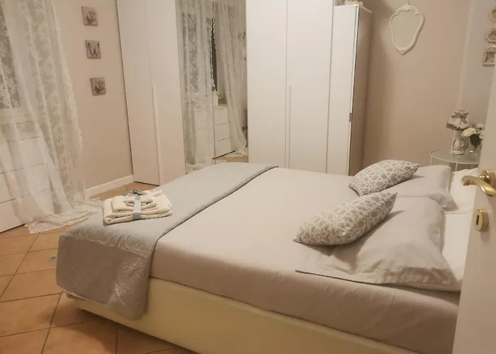 Domus Flavi, A 10 Minuti Dal Colosseo Apartment *