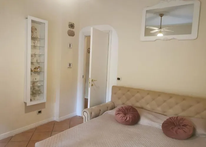 Domus Flavi, A 10 Minuti Dal Colosseo Apartment Rom